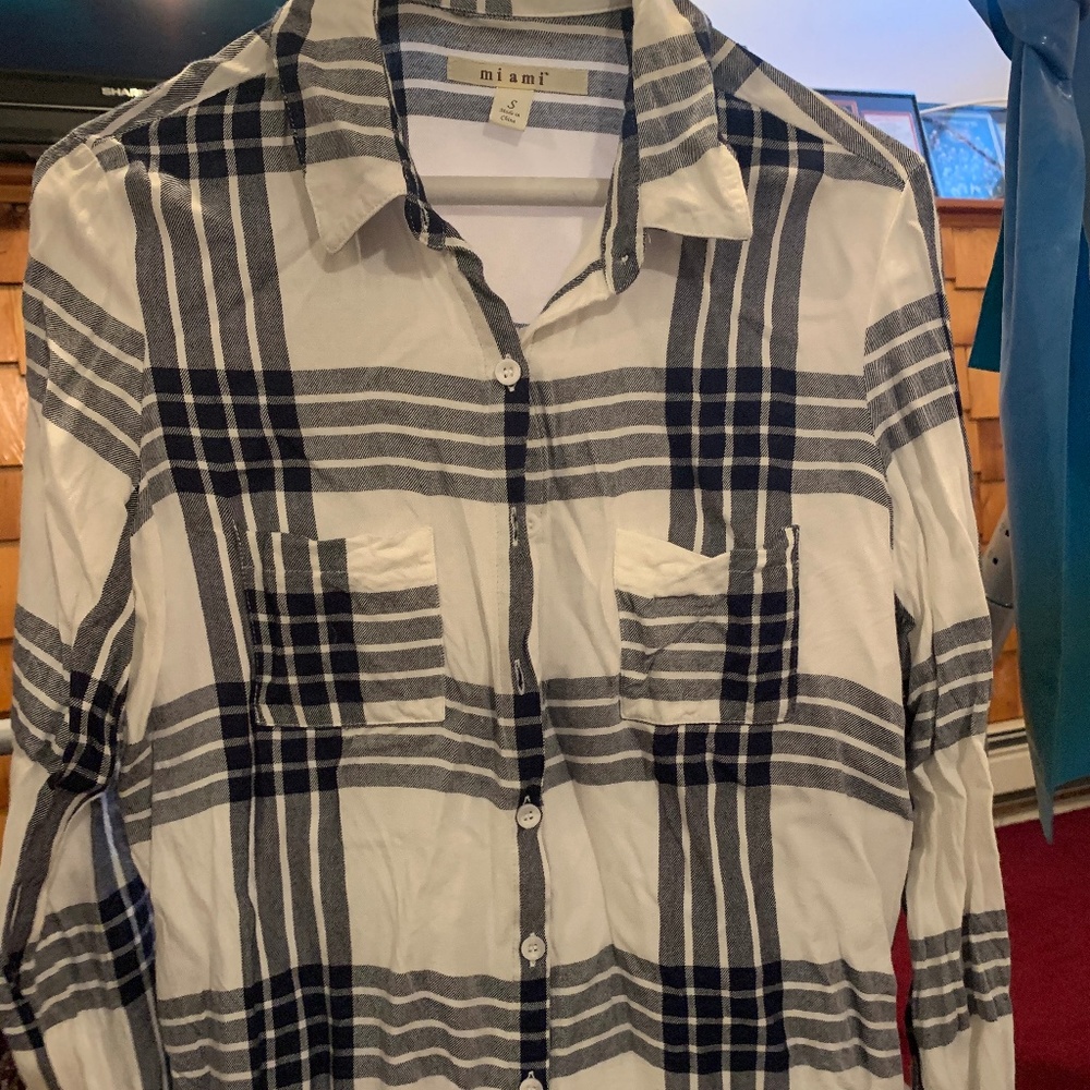 Women's button down